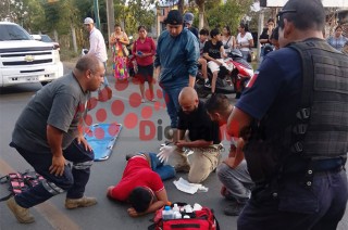El otro vehículo involucrado fue un automóvil sedán Nissan Versa