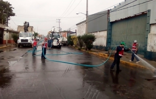 Avanza CAEM en limpieza de viviendas, cisternas y calles de La Paz