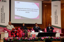 Participantes del evento de presentación del SICEE en Edoméx.