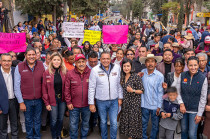Ricardo Moreno, Presidente Municipal de Toluca, durante la entrega de la rehabilitación de calles y espacios públicos en San Cayetano Morelos.