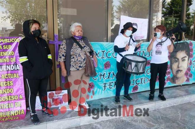 Las colectivas exigieron solución a las agresiones de las que fueron víctimas sus compañeras.