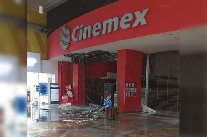 Entre preocupaciones y carreras, varios de los visitantes salieron del lugar