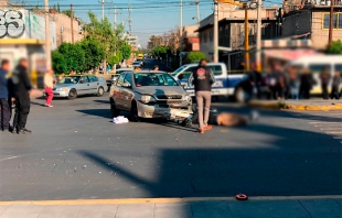 Motociclista choca y muere luego de dejar a su hijo en la escuela en Neza