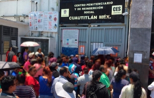 Familiares protestan en penal de #Cuautitlán ante casos confirmados de #Covid-19