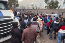 Pobladores de Teoloyucan se concentraron en la zona del conflicto para impedir la intervención de autoridades de Cuautitlán
