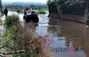 Mil 200 casas inundadas por desbordamiento del Lerma