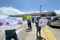 Los manifestantes, en su mayoría vecinos de Temamatla, cerraron seis de los siete carriles en dirección a Puebla, a la altura de San Marcos Huixtoco, en el municipio de Chalco.