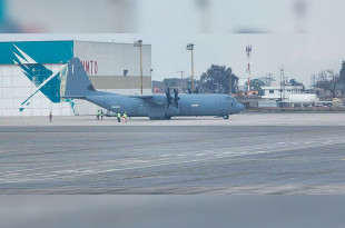 El arribo del avión militar Lockheed Martin C-130J Super Hercules al Aeropuerto Internacional de Toluca provocó atención pública por sus características tácticas, su origen estadounidense y la ausencia de información oficial