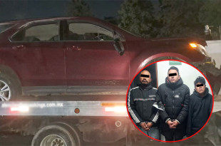 En el lugar hallaron a tres hombres junto al vehículo sin acreditar propiedad, por lo que fueron detenidos conforme a protocolo.
