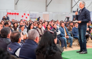 Entrega gobernador Del Mazo apoyos del programa de Fomento al Autoempleo