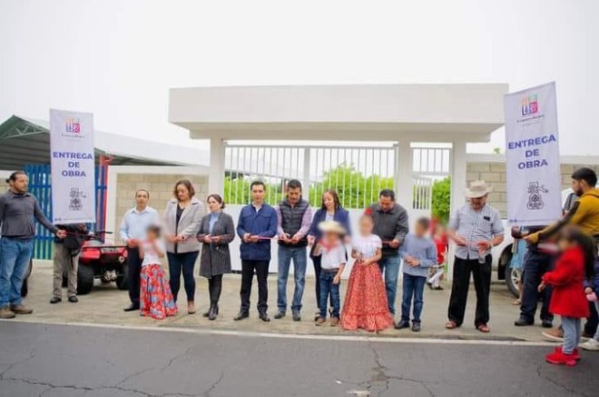Al finalizar, el presidente informó que esta barda perimetral fue una petición hecha desde hace varios años por la población