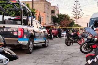 Una de las víctimas falleció en el lugar y la otra al llegar a un hospital.