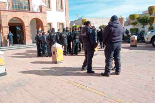 #Video: Policía de Chiconcuac muere por #Covid; protestan sus compañeros