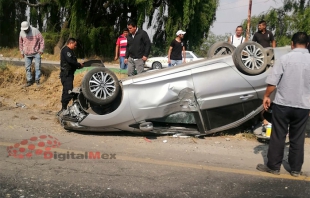#Alerta: volcadura deja tres lesionados en #Mexicaltzingo