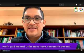 José Manuel Uribe Navarrete, secretario General del SMSEM, agradeció a la investigadora, experta en temas educativos, por sumarse a la estrategia de su Comité Ejecutivo