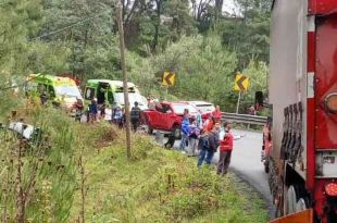 Servicio de Urgencias del Estado de México (SUEM) confirmaron el deceso de una persona en el lugar.