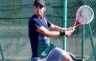 El tenista mexicano Luis Patiño por su primer título del año