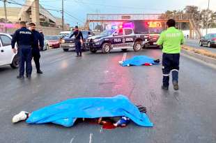 #Ecatepec: De forma brutal, Torton arrastra y mata a pareja de motociclistas