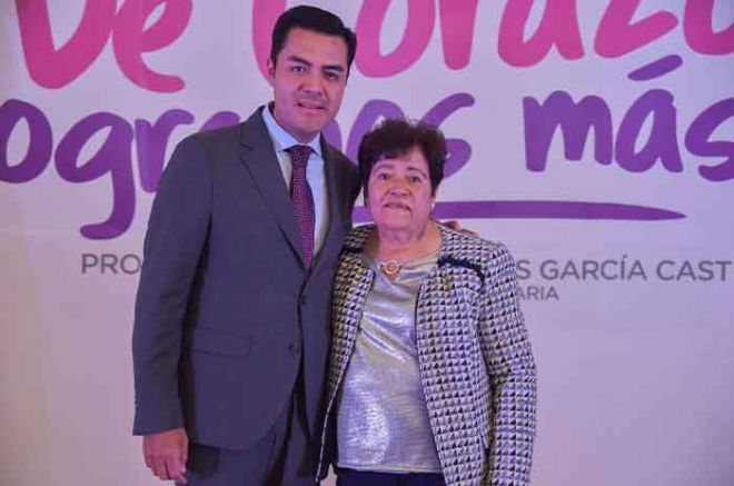 María de los Ángeles García informa acciones clave del DIF Almoloya, incluyendo la construcción de espacios para adultos mayores y programas educativos.