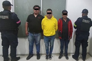 Se detuvieron en Tlalnepantla a Alexis “N”, Aron “N” y Marco “N”, presuntos integrantes de una banda dedicada al robo con violencia