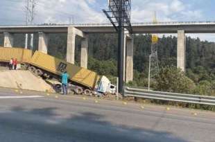 El accidente se registró alrededor de las 17:00 horas de este martes