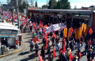 Antorchistas provocan caos vial en Ecatepec