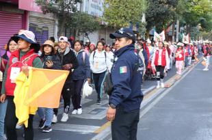 Miles de fieles católicos se preparan para iniciar su recorrido en la 88ª Peregrinación Diocesana al Tepeyac, llenando las calles de Toluca de fe y devoción.
