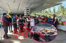 Agustín Herrera Pérez, director general del IIFAEM, junto a las y los artesanos participantes de La Candelarita 2026.