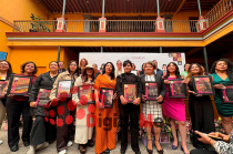 Trece periodistas fueron galardonadas por su labor y aportes al gremio, reafirmando la importancia de visibilizar el periodismo femenino en la entidad.