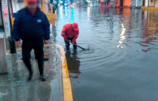 Llueve sobre mojado en San Mateo Atenco; retornan inundaciones