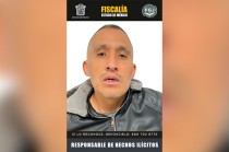El sentenciado la despojó de sus pertenencias y realizó varios retiros en cajeros automáticos con las tarjetas bancarias de la víctima.