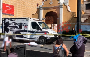 #Toluca: muere anciana por camión de transporte frente a iglesia del Carmen