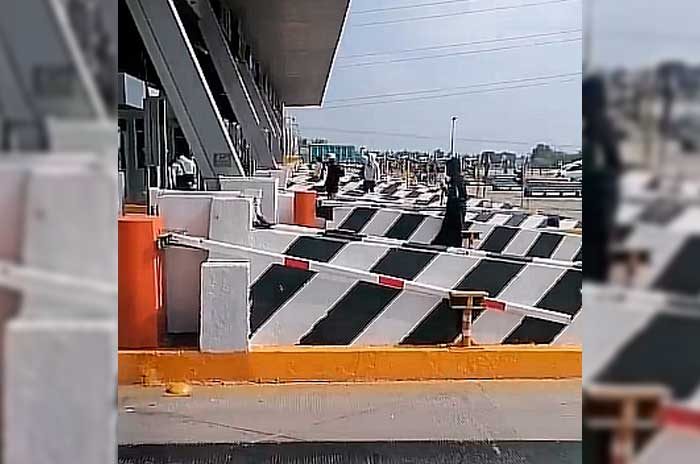 Manifestantes denunciaron el retiro de apoyos a 34 familias y obras inconclusas en la colonia