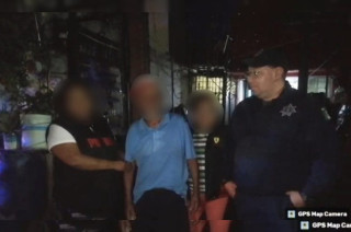 Policías de Ecatepec acompañan a adulto mayor extraviado hasta su hogar