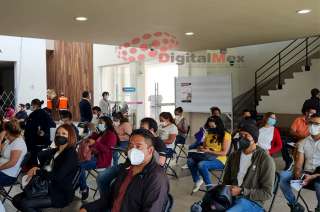 Se aplicará el biológico únicamente a aquellos adultos nacidos entre 1962 y 1971, así como mujeres embarazadas con nueve semanas o más