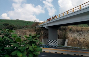 Hallan cadáver en la carretera Chamapa-Lechería