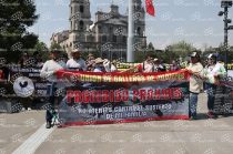 Manifestantes piden diálogo con autoridades y advierten impacto económico, mientras defienden la gallística como tradición y fuente de empleo en el Edoméx.