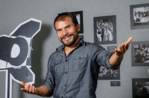 Su participación más reciente en el cine es en la película “Pedro Páramo”, dirigida por Rodrígo Prieto, donde Noé Hernández interpreta a Abundio, uno de los personajes más importantes de la trama.