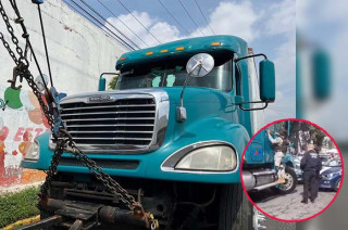 El sujeto fue detenido tras avanzar 200 metros con el tráiler cargado de papel higiénico; portaba presunta cocaína y marihuana, según informaron las autoridades de La Paz.
