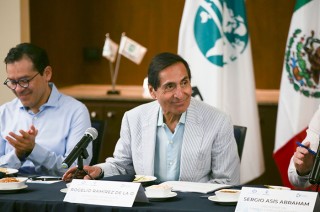 Ratifican a Ramírez de la O en la secretaría de hacienda