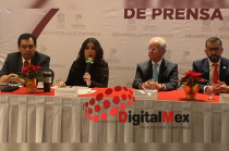 Laura González Hernández, secretaria de Desarrollo Económico del Estado de México, durante conferencia de prensa.