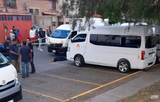 #Video: Atacan base de combis y matan a dos choferes en #Coacalco