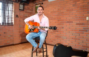 “Fuera de mí” y “Dame”, del nuevo disco de Alejandro Zendejas
