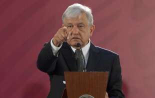 Presidencia de la República fue notificada de la resolución de la Comisión de Quejas y Denuncias del INE que ordenaba a López Obrador abstenerse de hacer pronunciamientos sobre acciones de gobierno