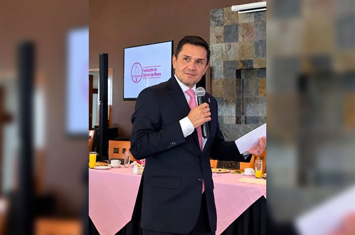 Luis Montaño planteó acercar mastografías e información preventiva a las comunidades para facilitar la detección oportuna del cáncer de mama.