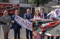 El alcalde Ricardo Moreno y la gobernadora Delfina Gómez encabezaron el arranque de los trenes de repavimentación.