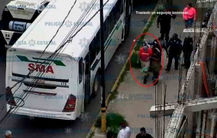 Dos pasajeros heridos de bala, en asalto a autobús en Chalco