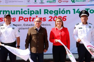 Manuel Vilchis Viveros, presidente municipal de Zinacantepec, en compañía de Ana Aurora Muñiz Neyra, alcaldesa de San Mateo Atenco, dio el banderazo de arranque al Operativo Intermunicipal Fiestas Patrias 2026.