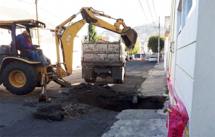 Iniciaron los trabajos de reparación por hundimiento en la colonia San Bernardino