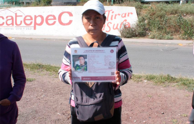 Madre desesperada busca a su hijo, en el Gran Canal de #Ecatepec